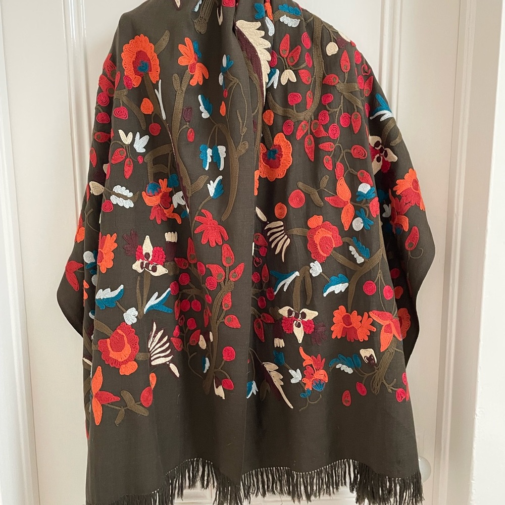 Museum of Art floral folk pattern scarf